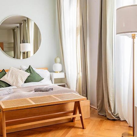 City Apartment, Two Metro Stations To Hauptbahnhof Wien Ngoại thất bức ảnh