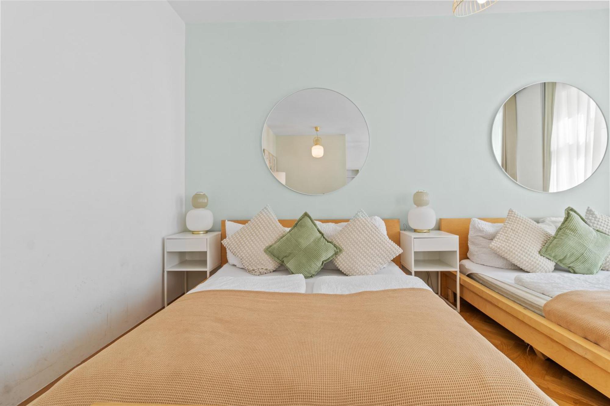 City Apartment, Two Metro Stations To Hauptbahnhof Wien Ngoại thất bức ảnh