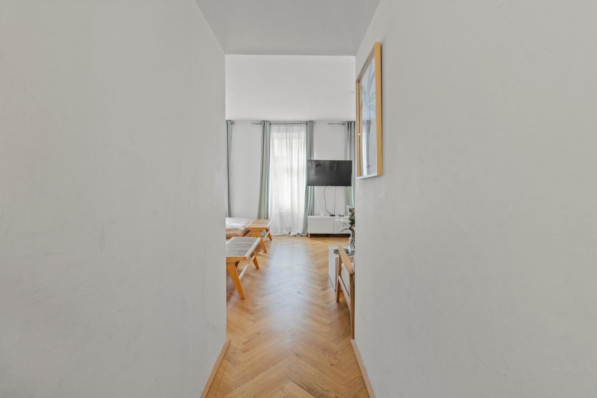 City Apartment, Two Metro Stations To Hauptbahnhof Wien Ngoại thất bức ảnh
