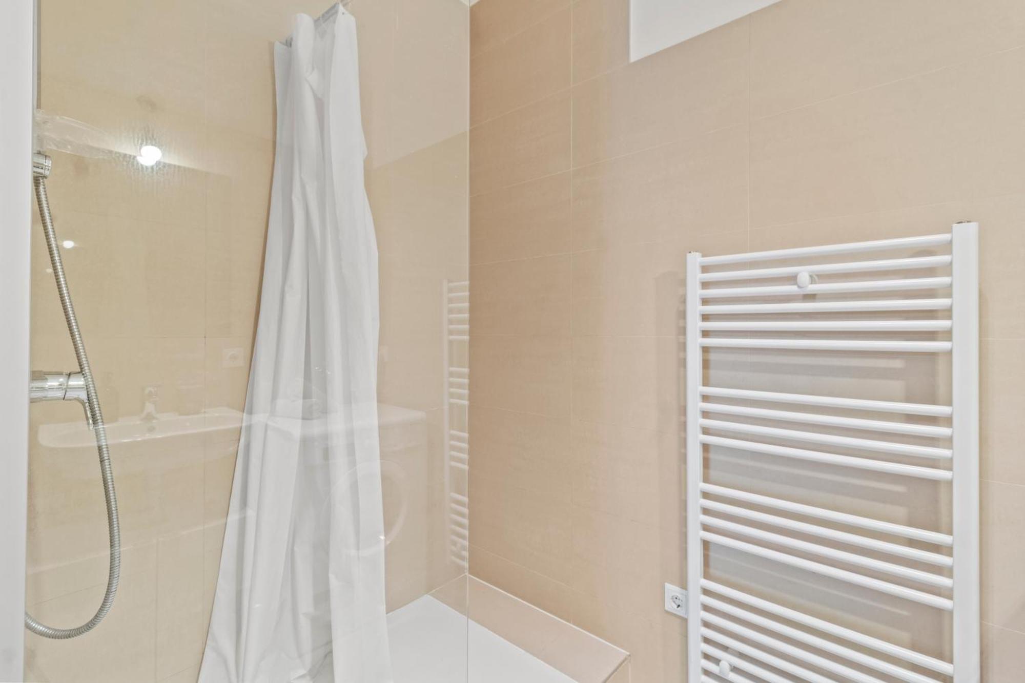 City Apartment, Two Metro Stations To Hauptbahnhof Wien Ngoại thất bức ảnh
